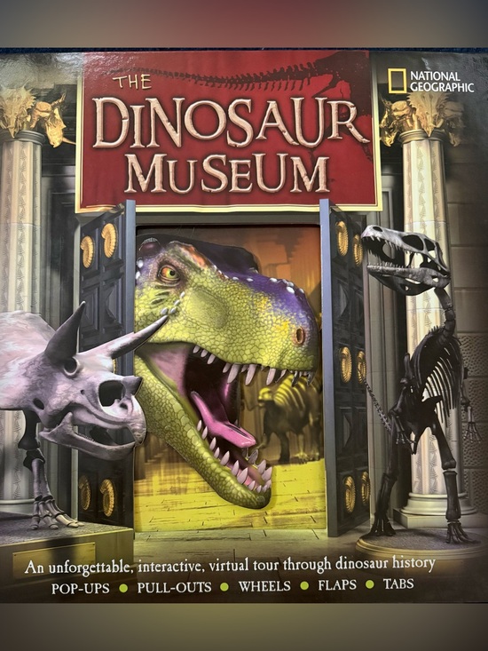 National Geographic Other - The Dinosaur Museum National Geographic Book